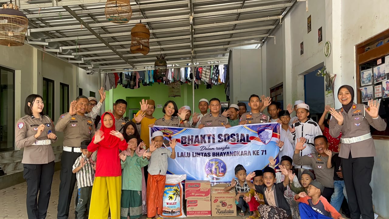 Satlantas Polres Kudus Gelar Bhakti Sosial dalam Rangka HUT Polantas ke-71