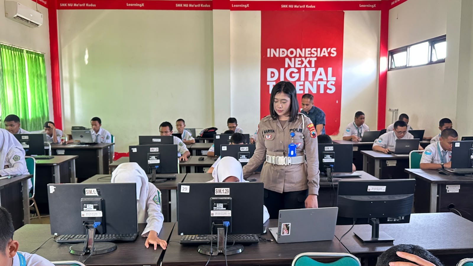 505 Siswa SMK NU Ma'arif Kudus Ikuti Sosialisasi PAHAM AI, Belajar Jadi Pengguna Teknologi yang Bijak